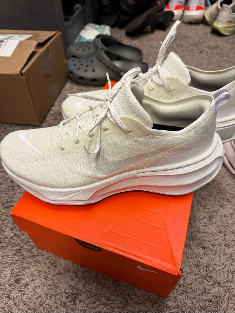 Nike Men’s Cream/White Athletic Running Shoes